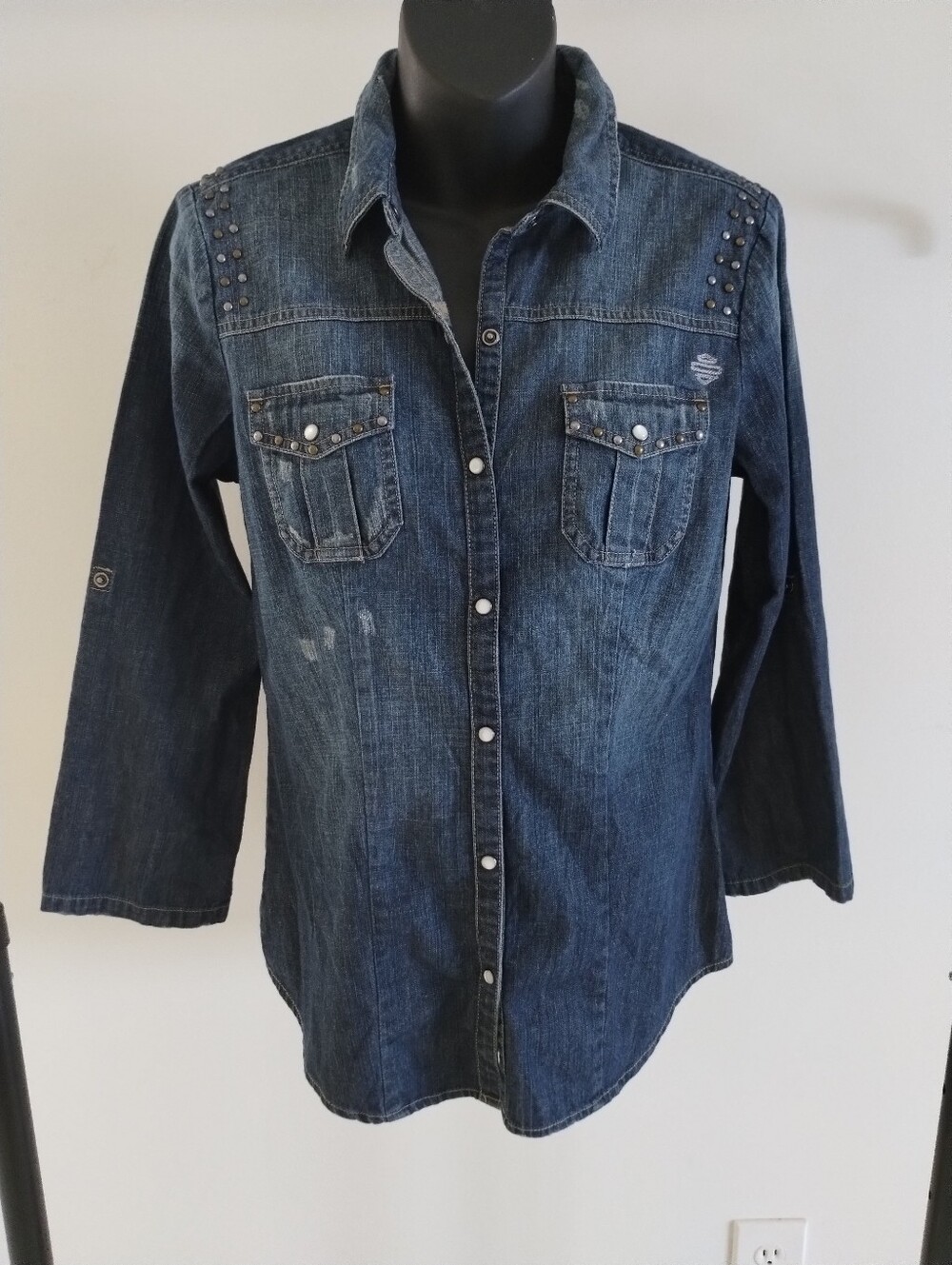 Harley Davidson Women's Denim Pearl Snap Shirt Motorcycle Casual Distressed S